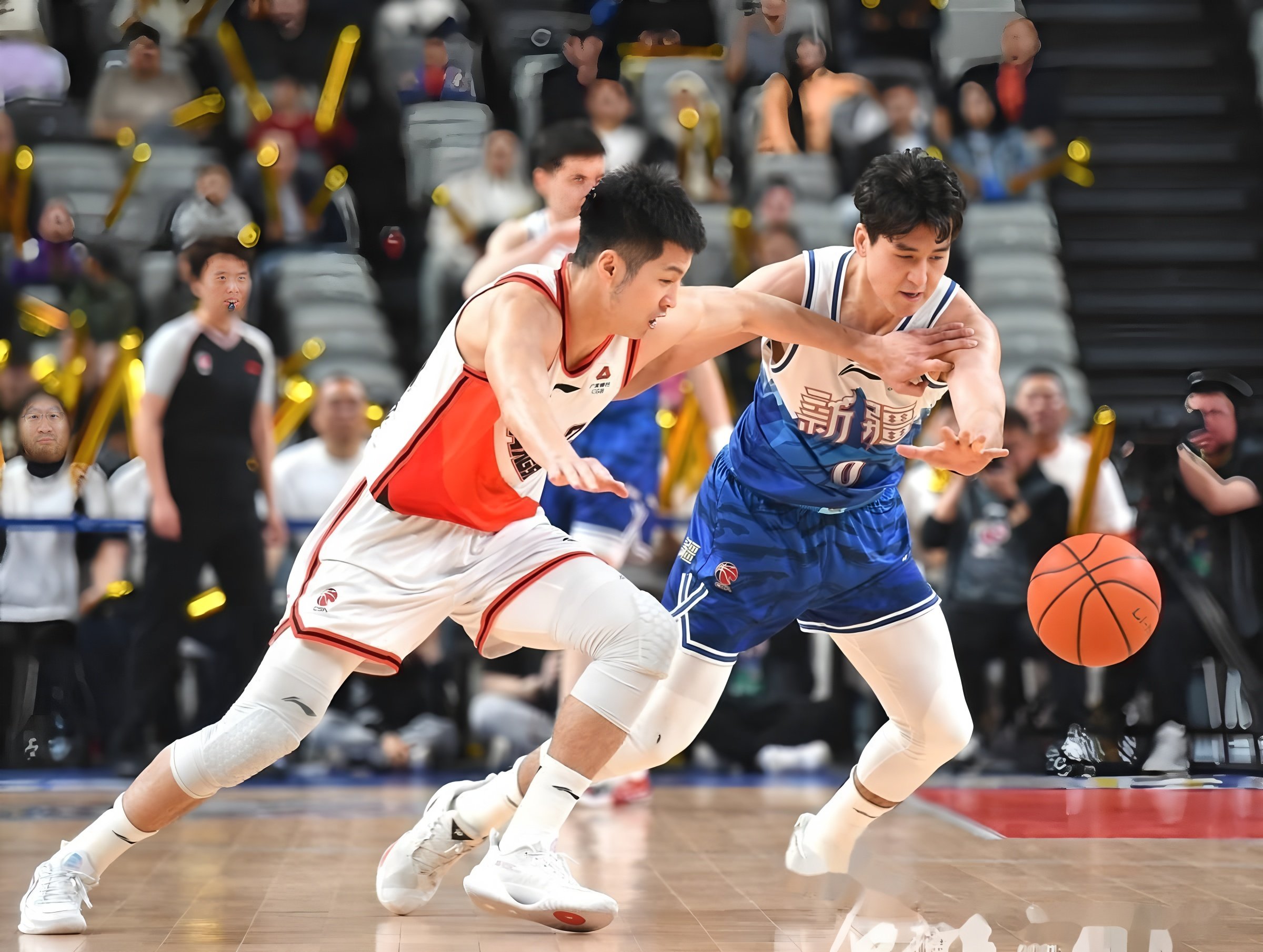 开云体育中国-包含CBA常规赛清晨再迎强敌，瓦伦西亚门线救险，主帅态度：震撼外界，数据趋势出现新变化的词条